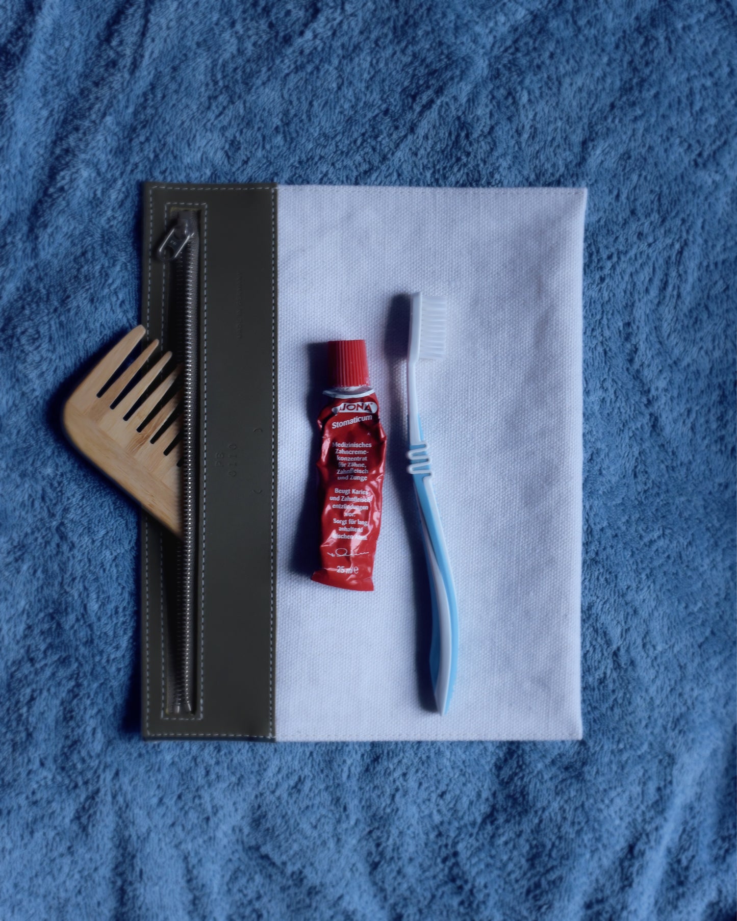 AB 126 Pouch Citron Piano