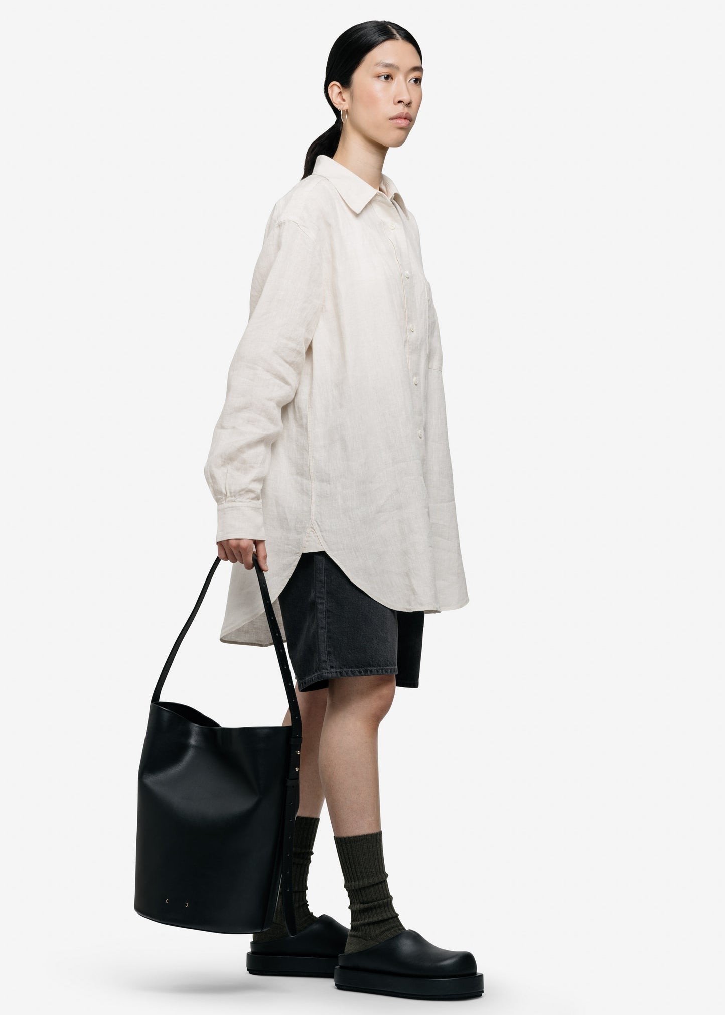 AB 91.1 Bucket Bag Black