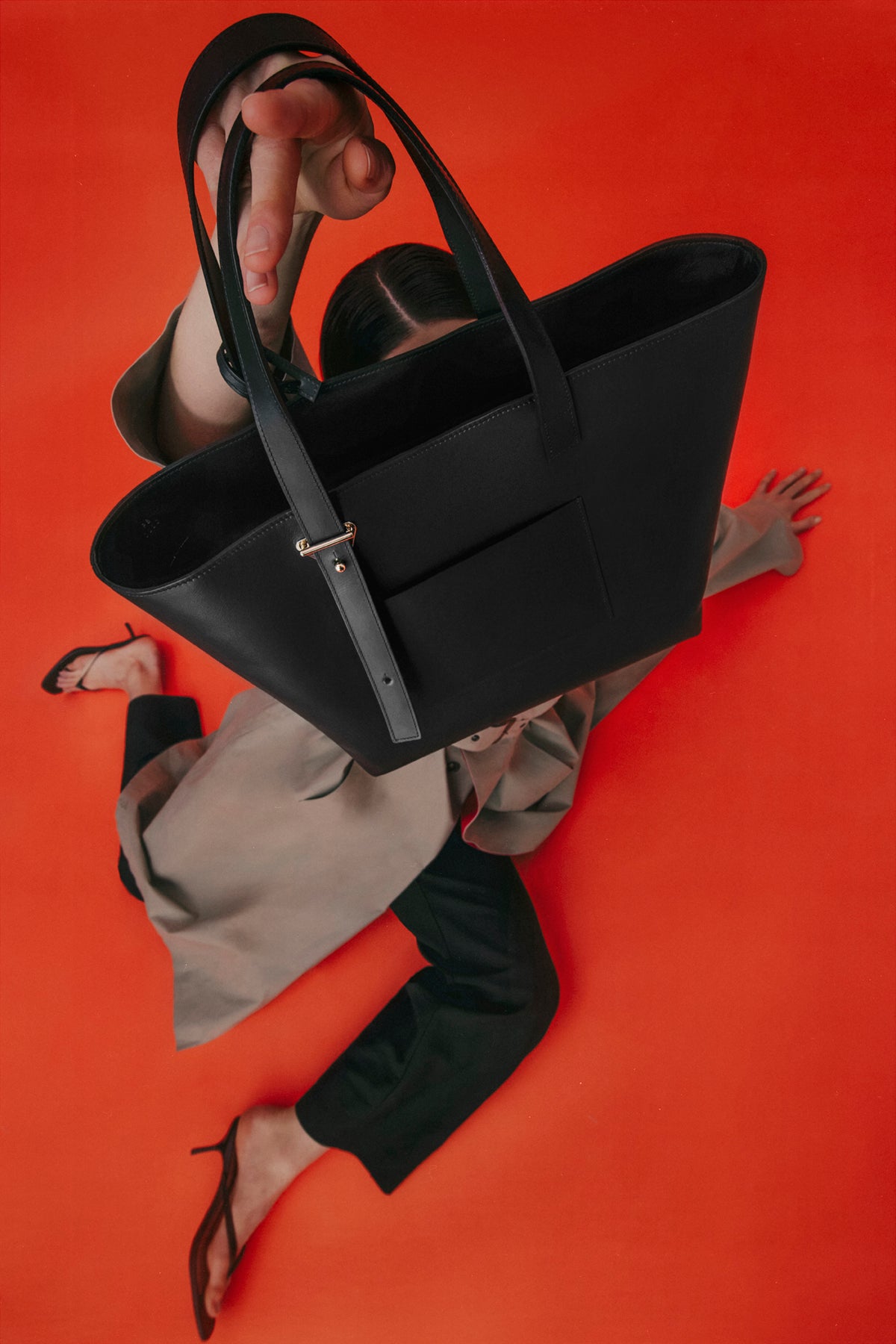 AB 113 Shopper Black