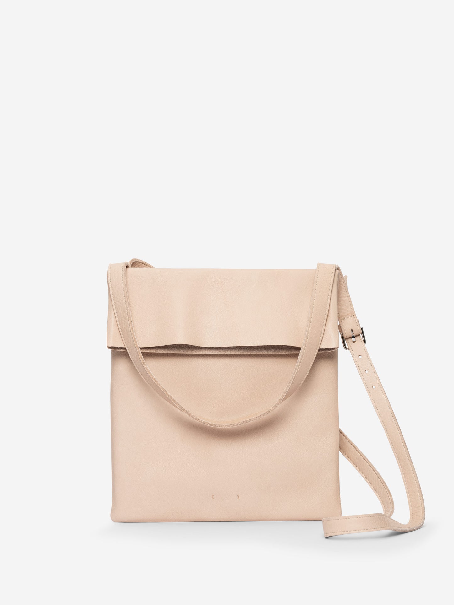 AB 131 Messenger Bag Natural